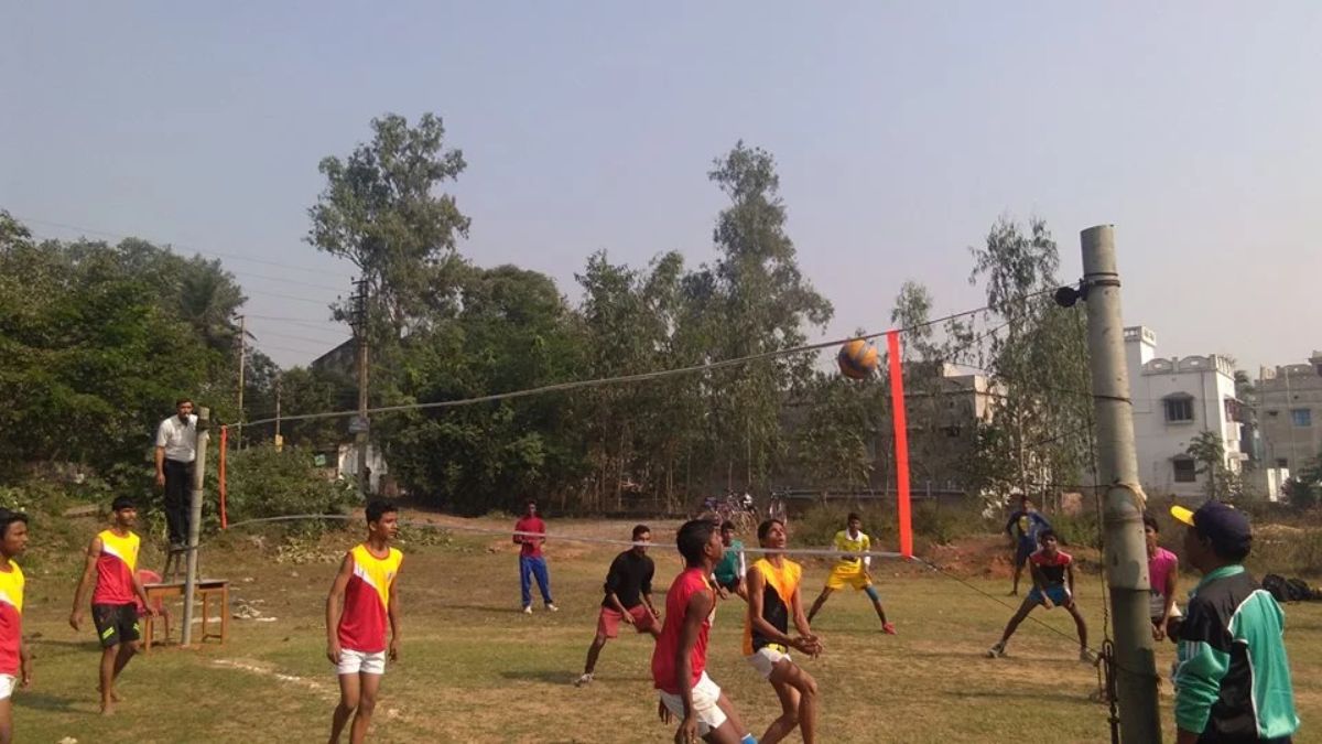 Madhubani News, Sports News, Madhubani Young People, Cricket, Badminton, Volleyball, Fitness, Motivation